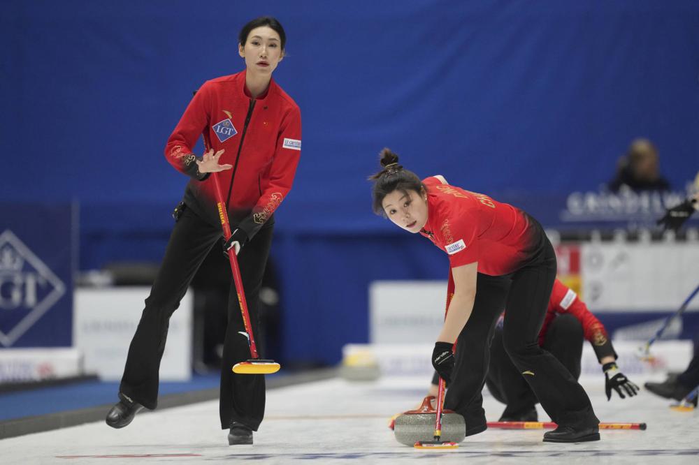 篮球火箭球队战术布置调整